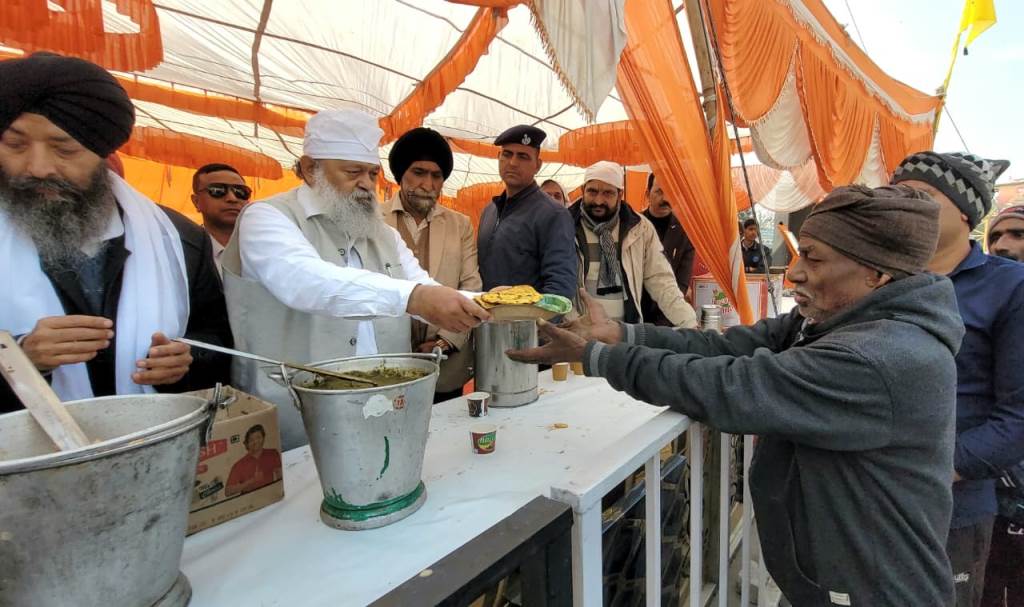 Energy Minister Anil Vij paid homage to the great martyrdom of the Sahibzadas saying If it werent for these sacrifices there would be neither Hindus nor Hindustan